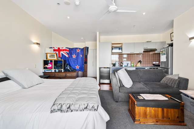 712/11 Tamariki Avenue Orewa_1