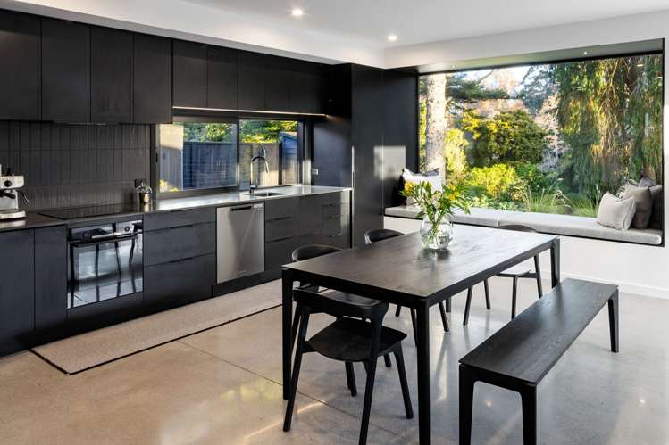 60 Jellicoe Drive Hamilton East_10