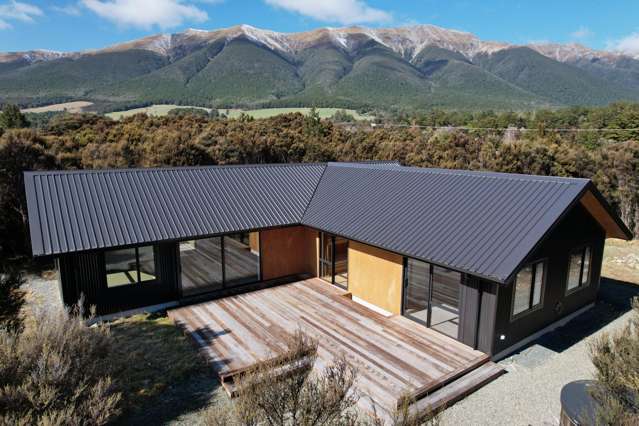 St Arnaud Village 2ha Secluded Retreat