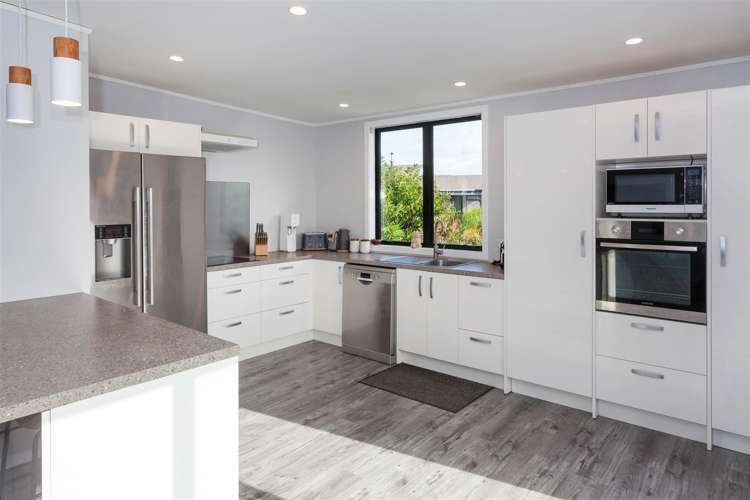 105 Marie Crescent Whangamata_24