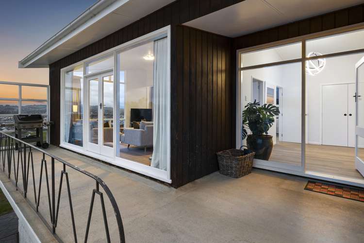 77 Easther Crescent Kew_6