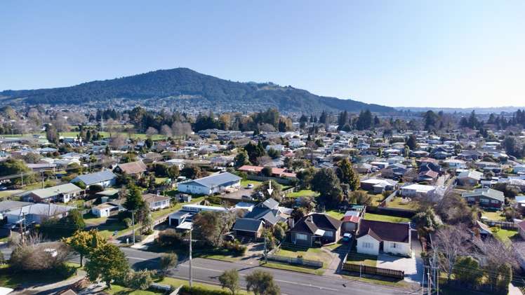 219 Malfroy Road Utuhina_12