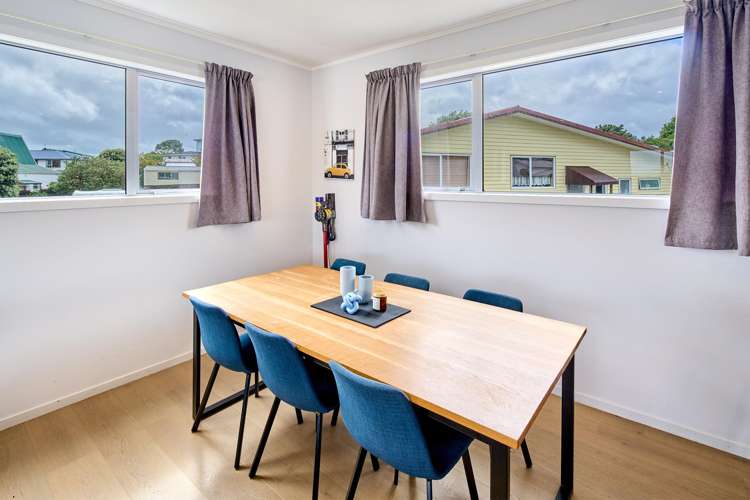 109a Gloaming Hill Titahi Bay_7