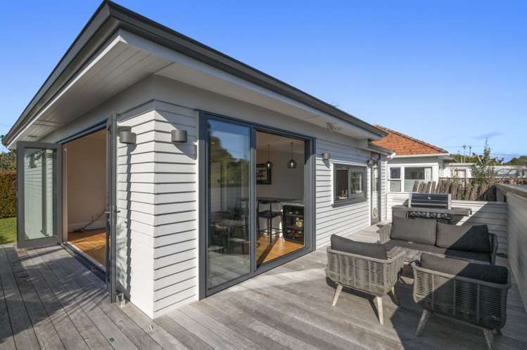 52 Wainui Avenue Point Chevalier_14