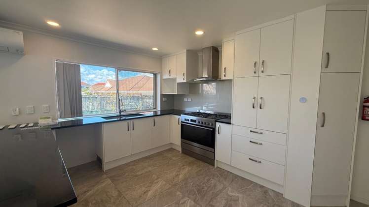 186 Botany Rd Botany Downs_5