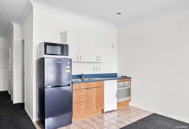 309/3 Morningside Drive Mt Albert_2