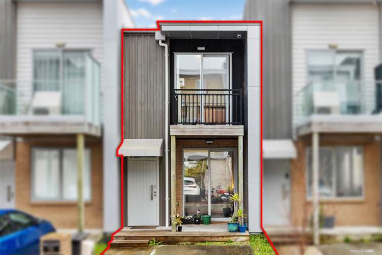 14 Ceramic Lane New Lynn_16