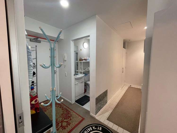 1803/10 Waterloo Quadrant Auckland Central_11