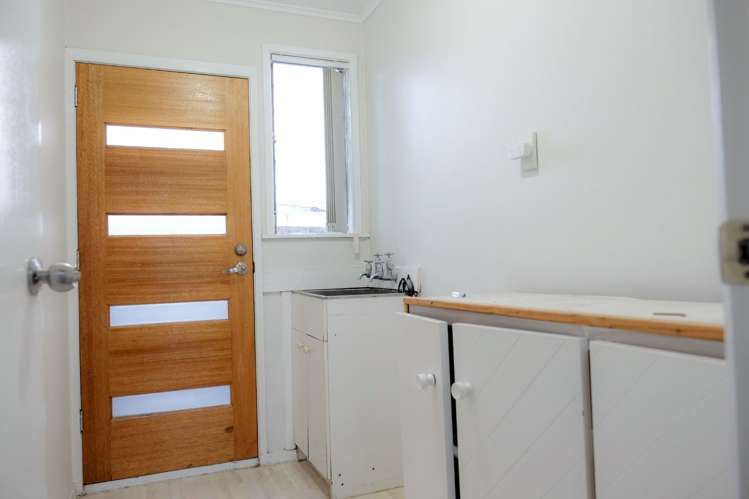 9b Harrington Road Henderson_21