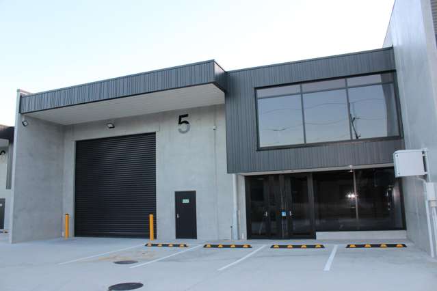 Prime Industrial Unit with Office/Showroom