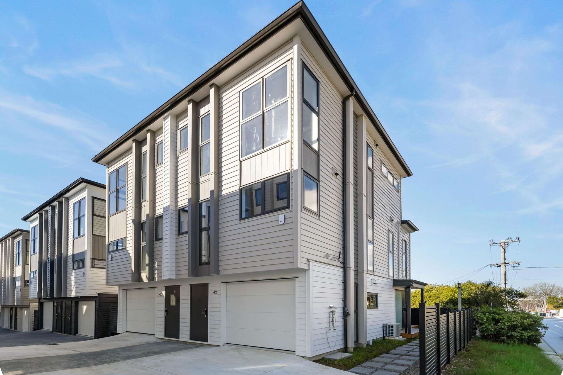 2/16 Woodford Avenue Henderson_0