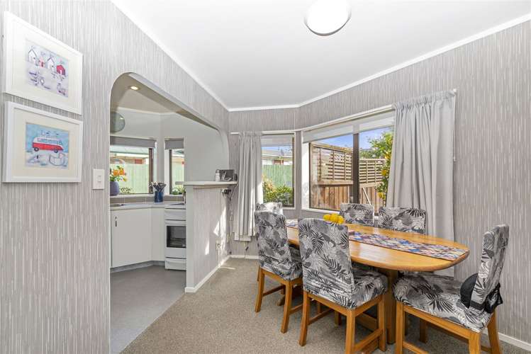 2/94 Titirangi Road New Lynn_2