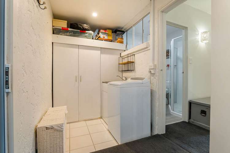 2C Weranui Road Waiwera_15