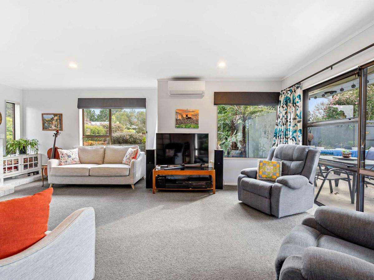 10 Cobham Court_3