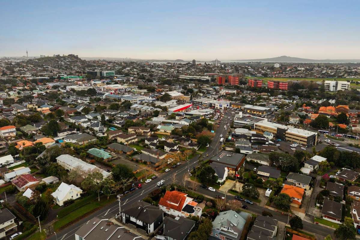 249 Campbell Road_3
