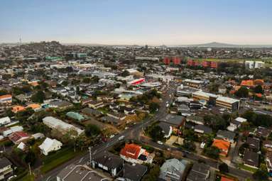 249 Campbell Road_1