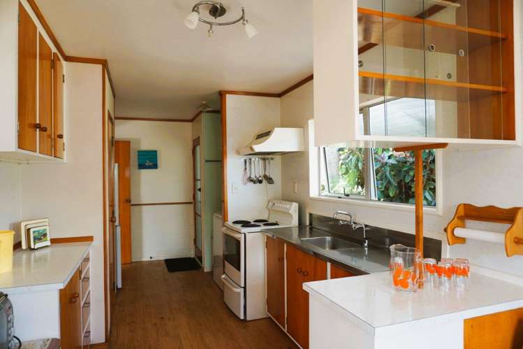 12 Seaview Road Ruakākā_13