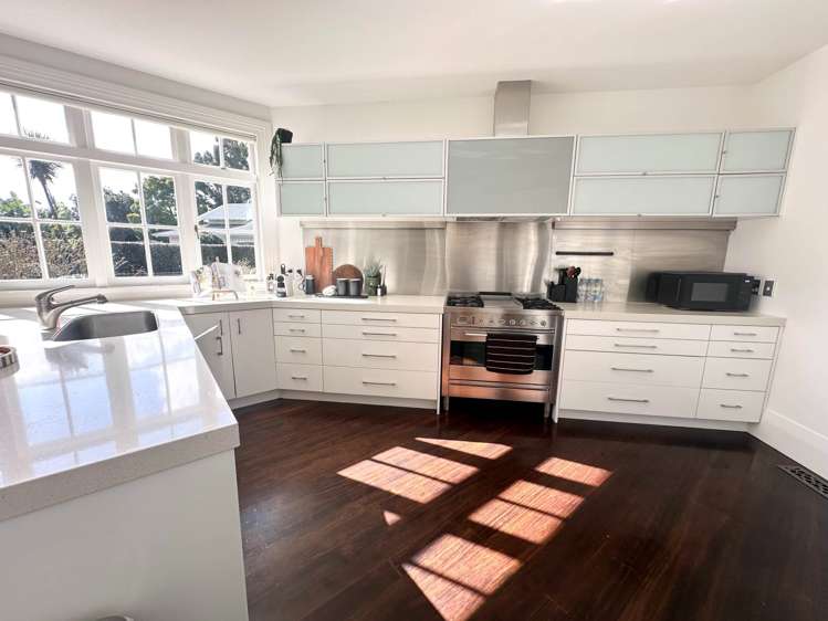 2 Highwic Avenue Epsom_11