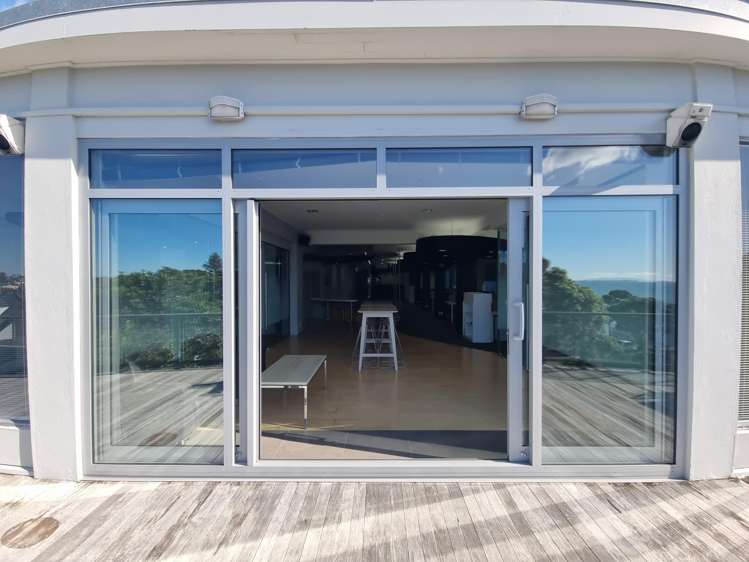 Front/87 Hurstmere Road Takapuna_25
