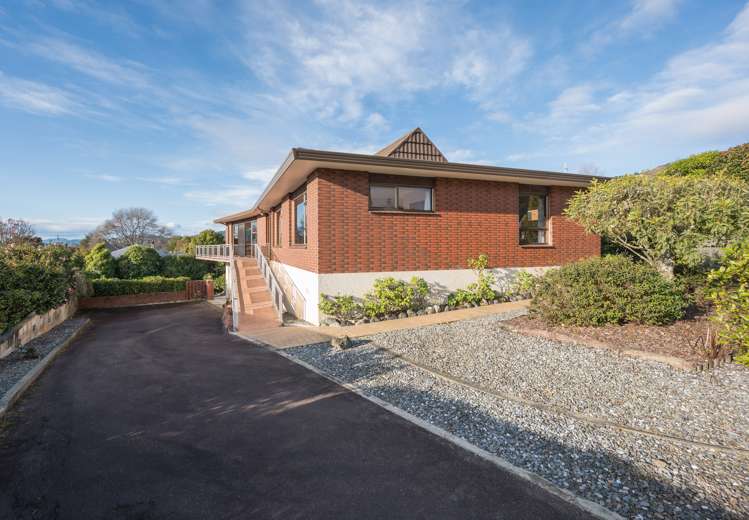 4 Farnham Drive Richmond_14