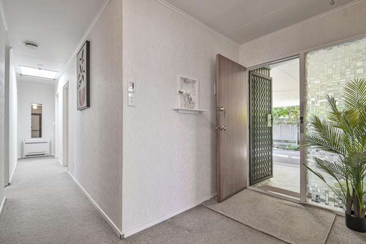 15 Flaxmere Avenue Flaxmere_5