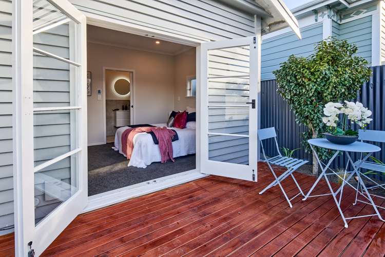 8 Huia Street Petone_14