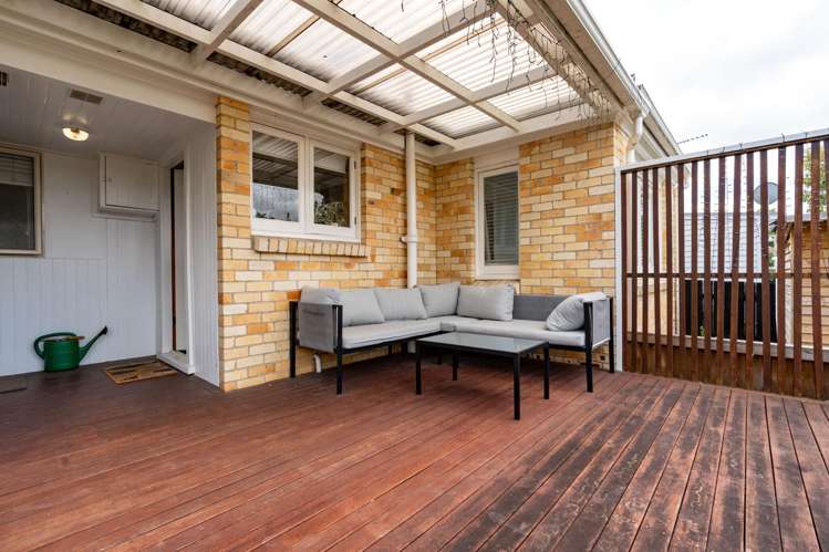 210 Nixon Street Hamilton East_13