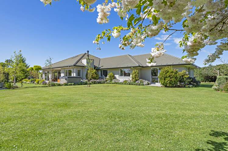 74 Stott Drive Darfield_3