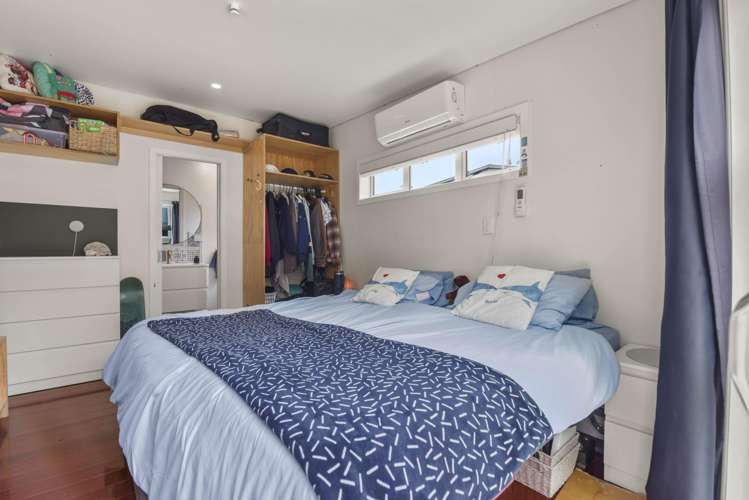 127 Vipond Road Stanmore Bay_10