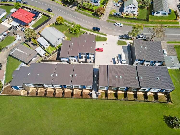 15/17 Barneys Farm Road Clendon Park_17