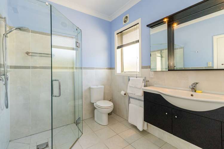 260 Spur Road Hadlow_14