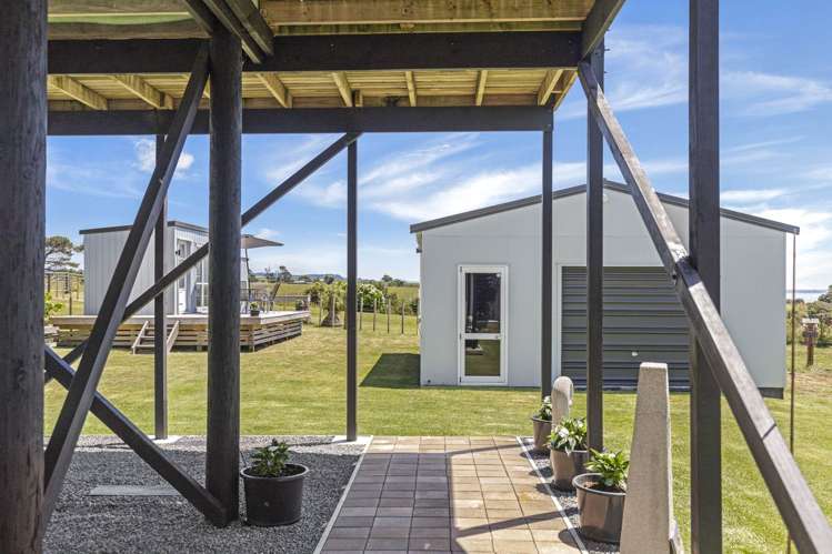 499 Grahams Beach Road Awhitu_28