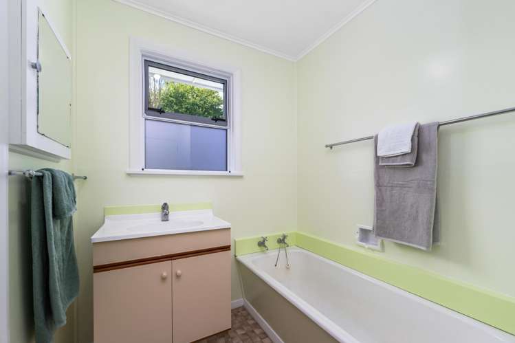 6 Waugh Street Kimbolton_19