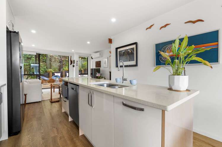 56 Seafarer Crescent Stanmore Bay_7