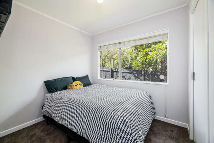 2/59 Archibald Road Kelston_9