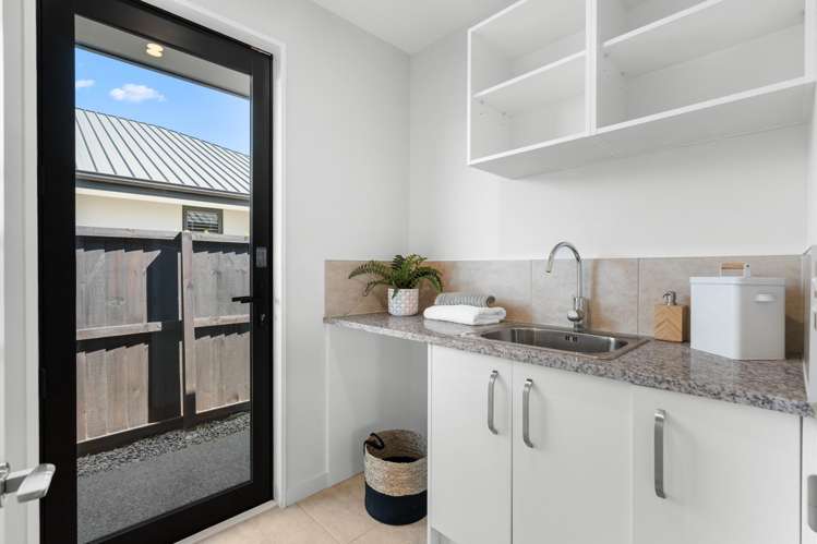 10 Euphrasie Drive Aidanfield_16