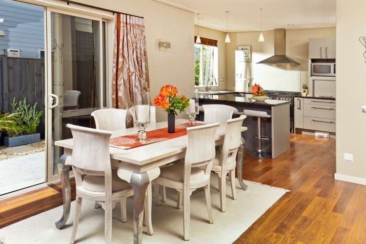 16 Huntington Park Drive Greenhithe_7