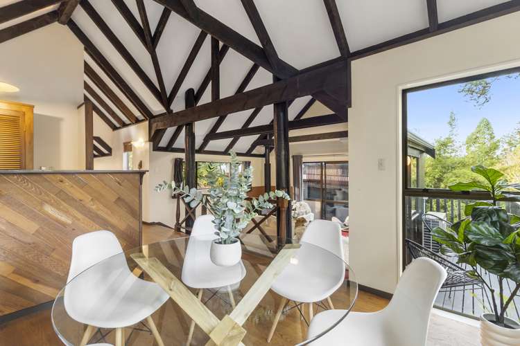 196 Godley Road Titirangi_2