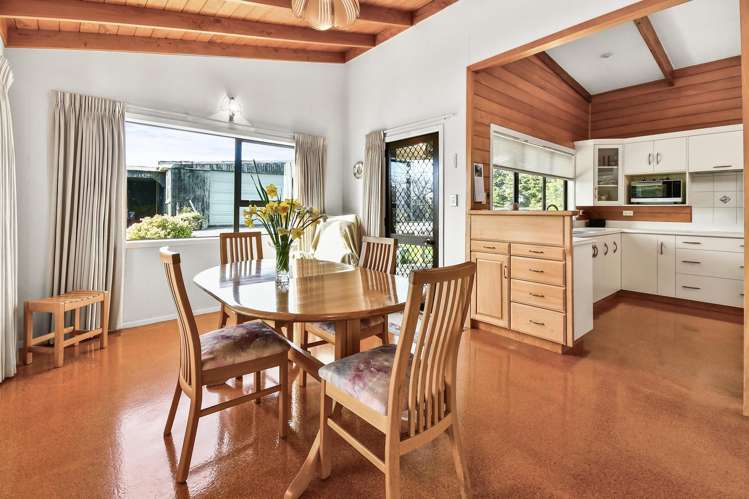 74 Woodhouse Road Patumahoe_4