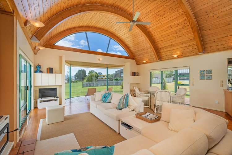 8 Victoria Court Pauanui_13