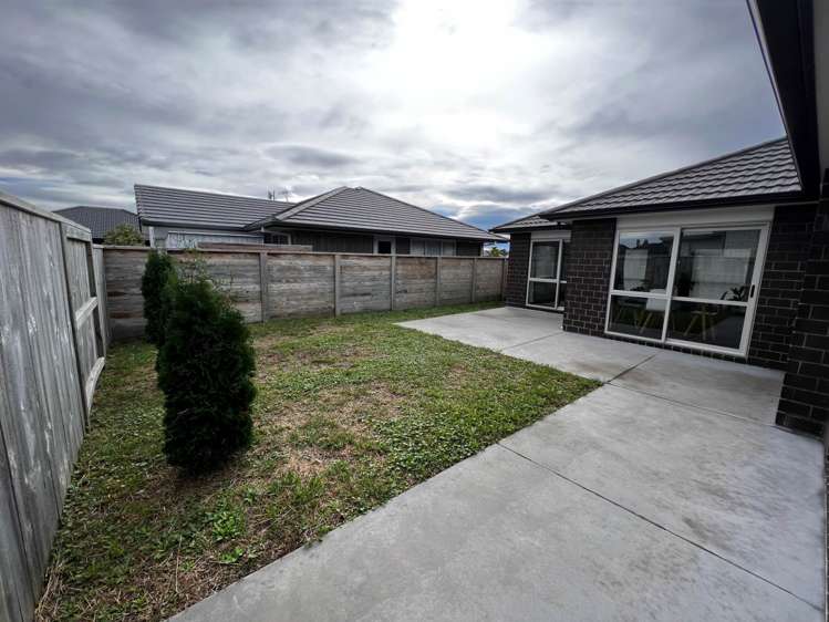 17 Hills View Drive Papamoa_6