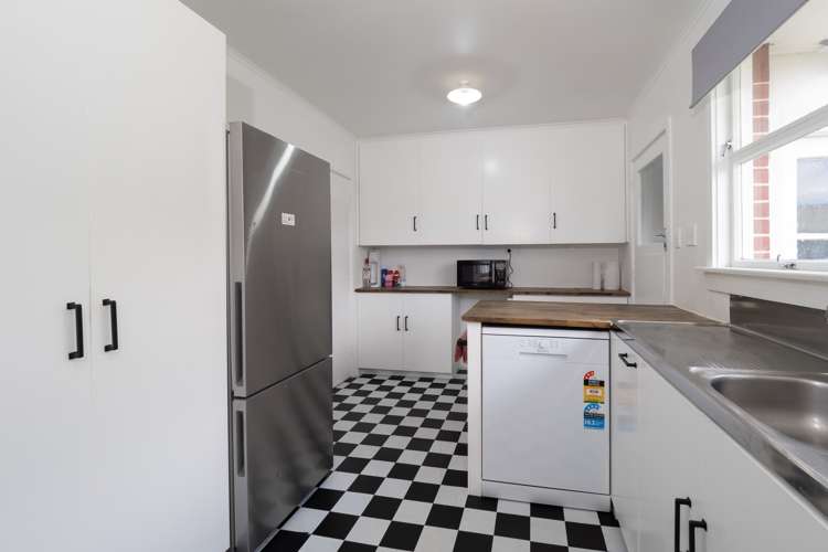 119 Racecourse Road Allenton_5