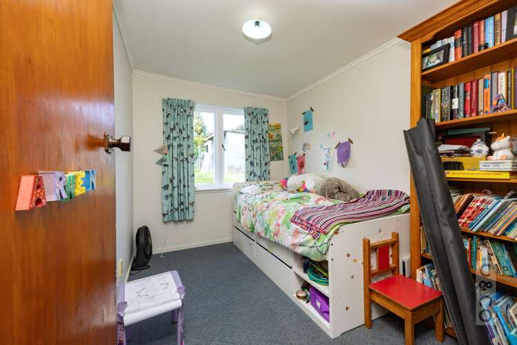 29 Cambridge Road Riverhead_13