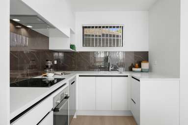 3/53 Drake Street_3