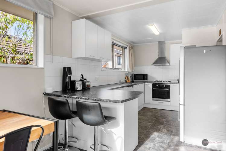 1/113 Knights Road Lower Hutt_6