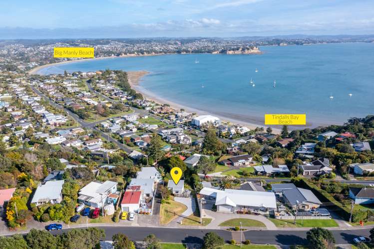 9 Roberts Road Matakatia_5