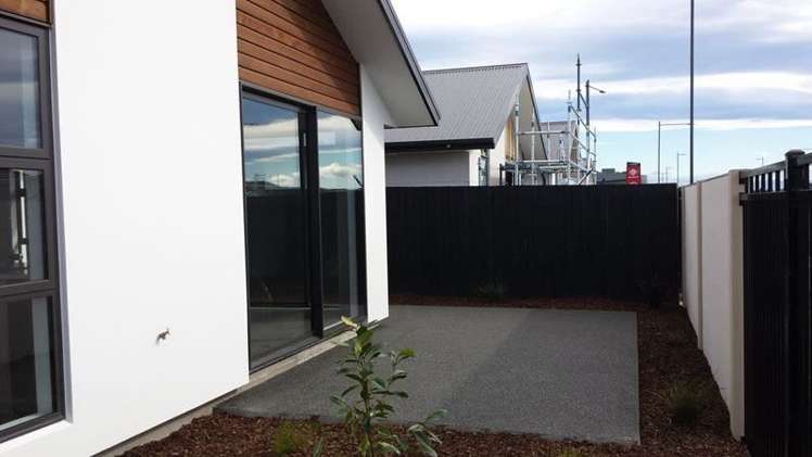 35 Skyhawk Road Wigram_3