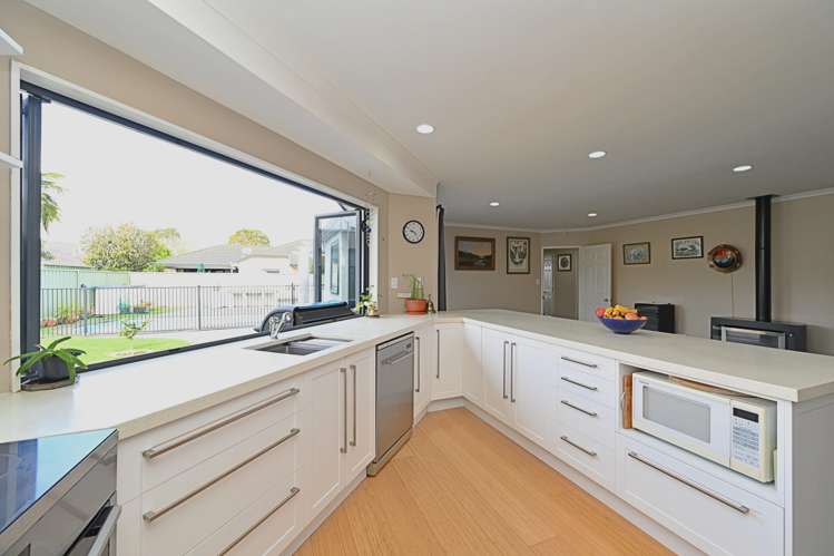 81 Kensington Drive Taradale_8