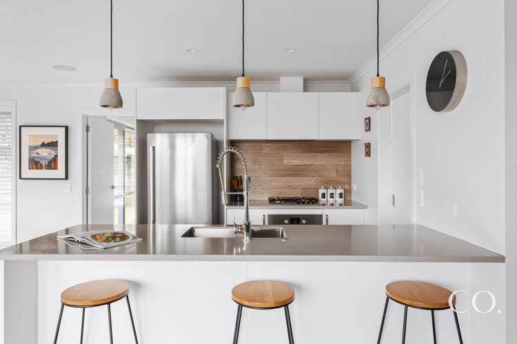 284 Ballintoy Park Drive Welcome Bay_6