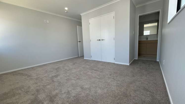 b/85 Sandspit Road Manukau_6